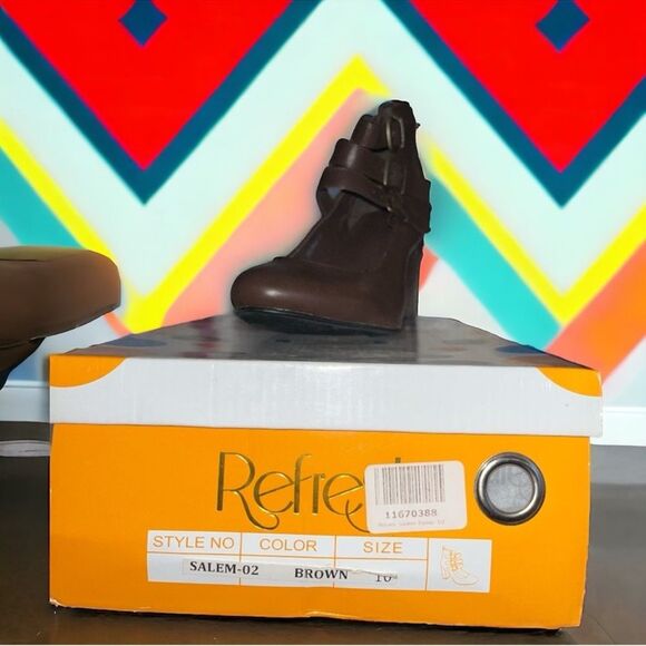 Refresh Ankle Boots NWT Vintage-Inspired Brown Buckle Block Heel 10 (Fits 9/9.5) - Picture 4 of 16